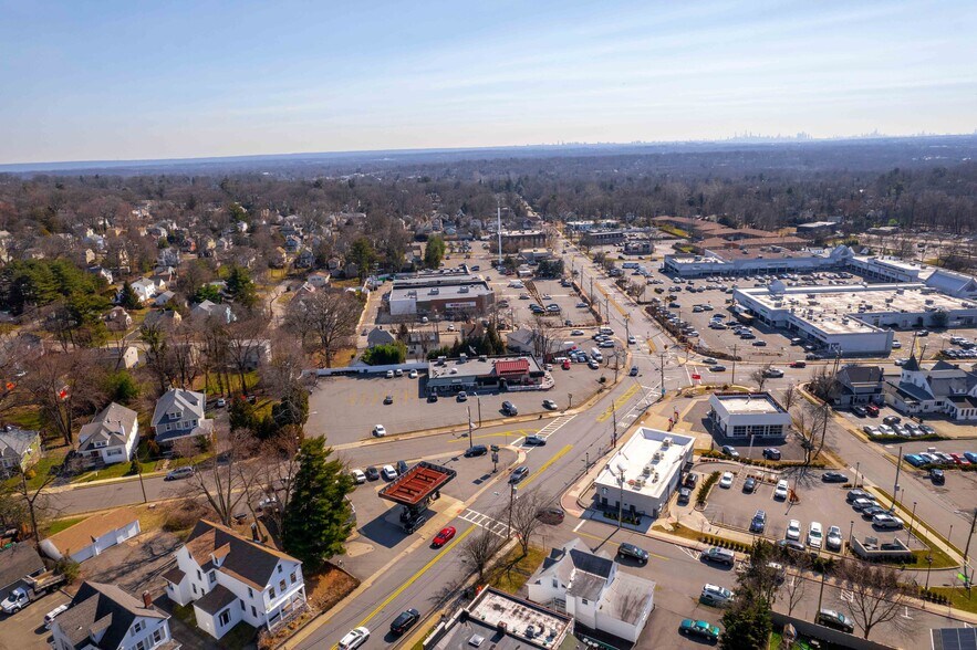 More Photos Of 118 Godwin Ave, Midland Park Convenience Store For Sale