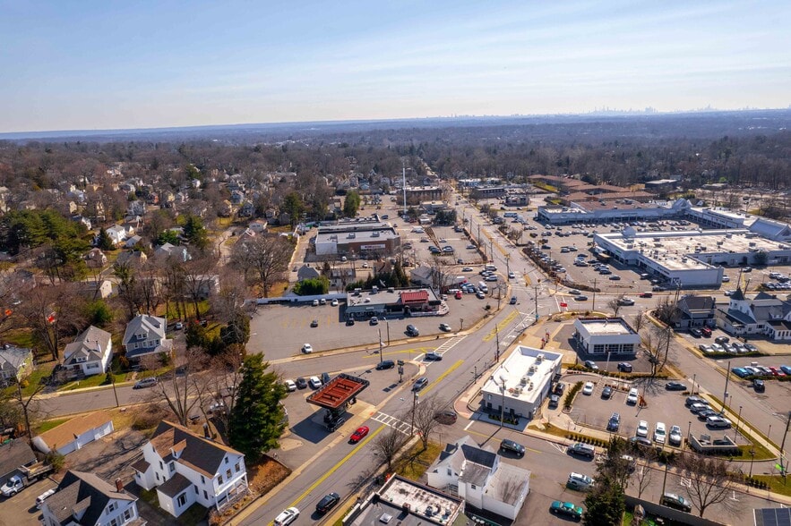More Photos Of 118 Godwin Ave, Midland Park Convenience Store For Sale