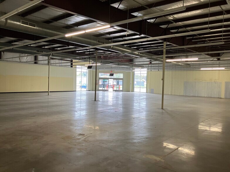 More Photos Of 240 Us Highway 41 N, Sebree Freestanding For Sale