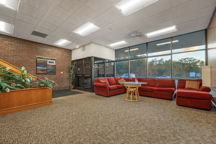More Photos Of 231a Sutton Street, North Andover Office For Sale