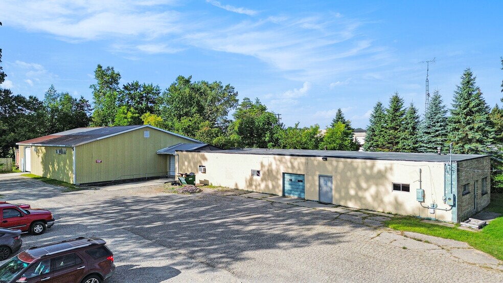 More Photos Of 3344 E Bristol Rd, Burton Warehouse For Sale