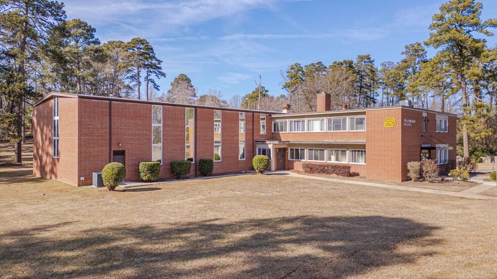 More Photos Of 410 Lord Berkley Rd, Raleigh Office Residential For Lease