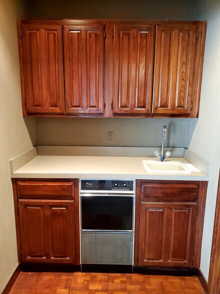 More Photos Of 1851 E 71st St, Tulsa Loft Creative Space For Sale