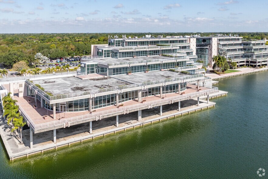 More Photos Of 18001 Old Cutler Rd, Palmetto Bay Office For Lease