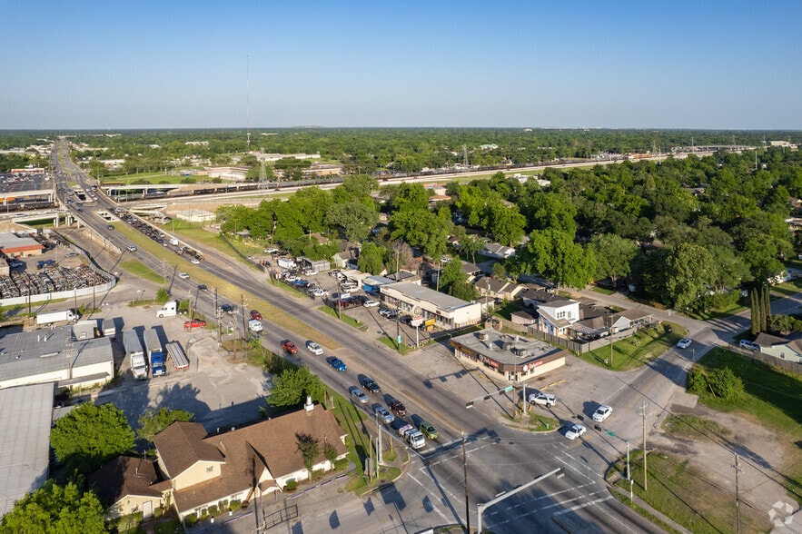 More Photos Of 834 Little York Rd, Houston Freestanding For Sale