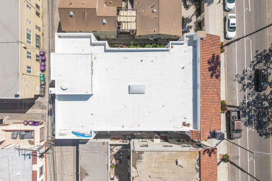 More Photos Of 4915 E Ocean Blvd, Long Beach Apartments For Sale