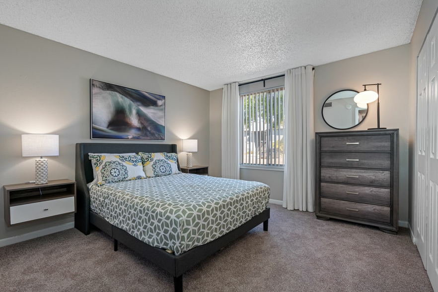 More Photos Of 2148 54th Ave S, Saint Petersburg Apartments For Sale