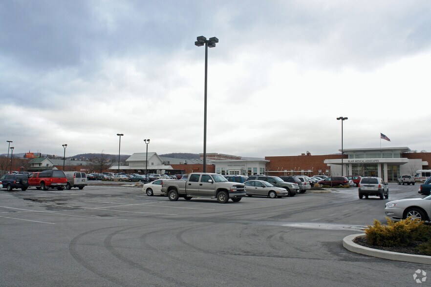 More Photos Of 1600 9th Ave, Altoona Unknown For Lease