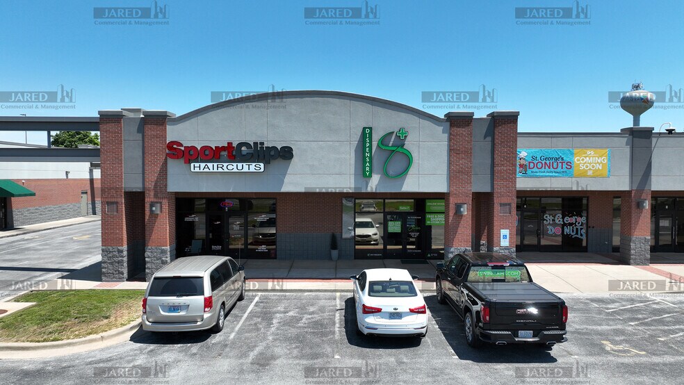 More Photos Of 701-703 N McCroskey St, Nixa Unknown For Lease
