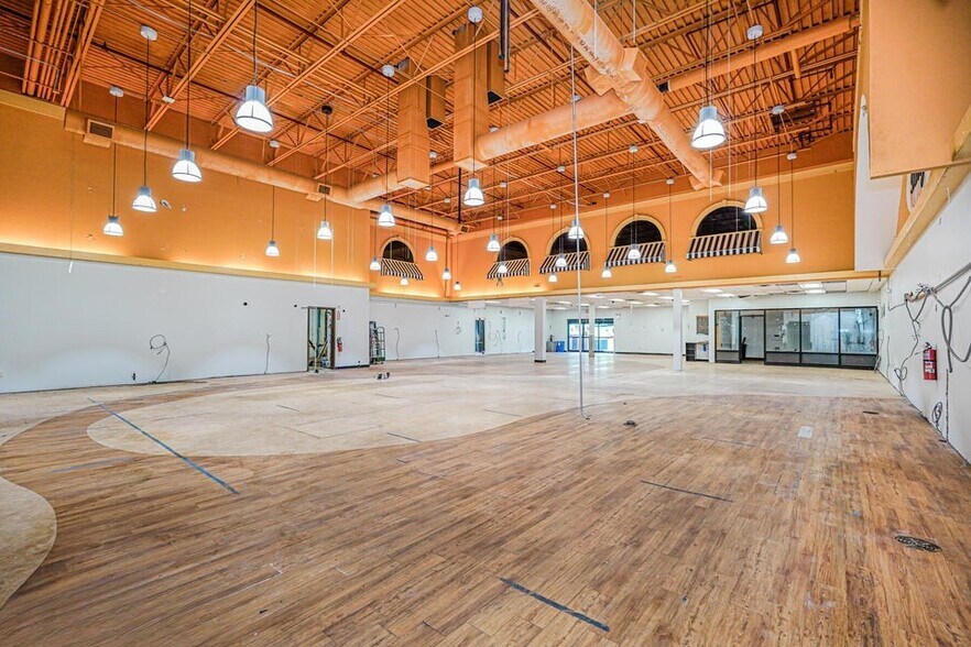 More Photos Of 2200 Arthur Kill Rd, Staten Island Distribution For Lease