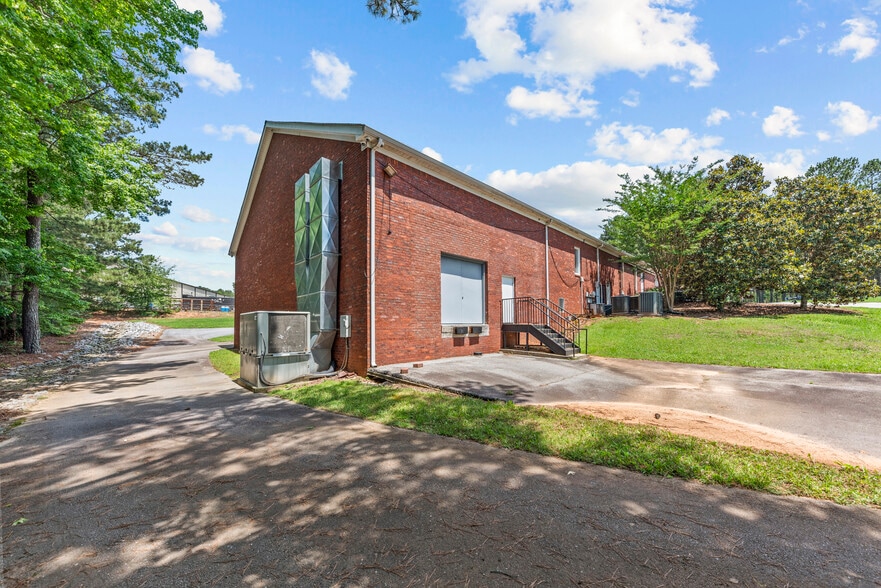 More Photos Of 4440 Tuck Rd, Loganville Research And Development For Sale