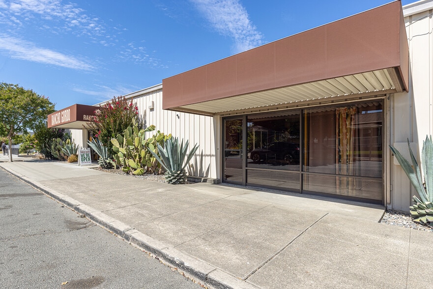 More Photos Of 1900-1924 Yajome St, Napa Warehouse For Lease