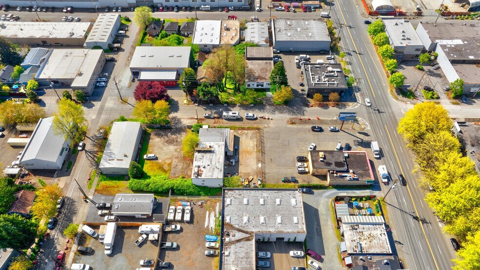 More Photos Of 5622 1st Ave S, Seattle Convenience Store For Sale