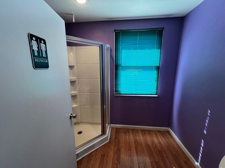 More Photos Of 1981 Belgrave Ave, Huntington Park Land For Lease