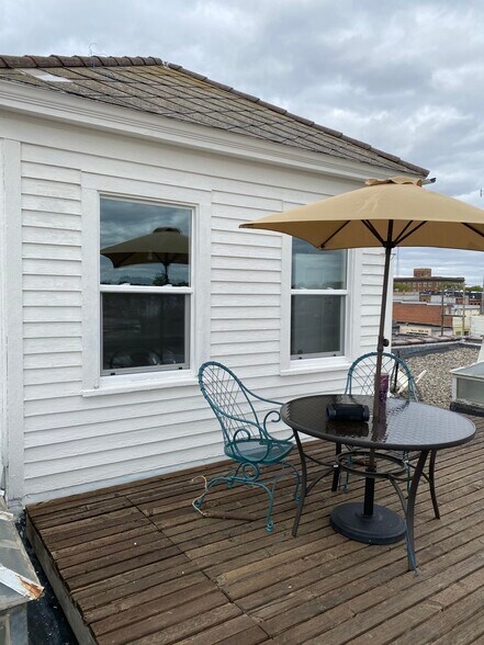 More Photos Of 128 S 5th St, Norfolk Apartments For Sale