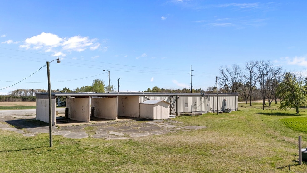 More Photos Of 750 Edward Best Rd, Louisburg Specialty For Sale