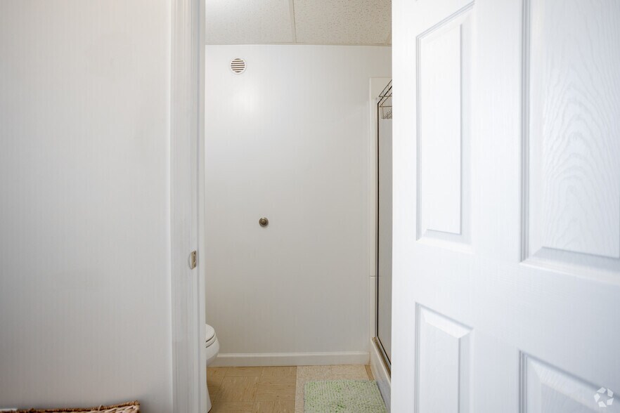 More Photos Of 657 Pratt Dr, Indiana Apartments For Sale