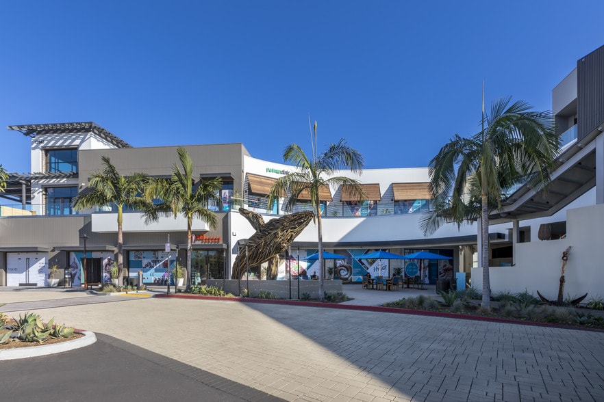 More Photos Of 3433-3545 Del Mar Heights Rd, San Diego Unknown For Lease