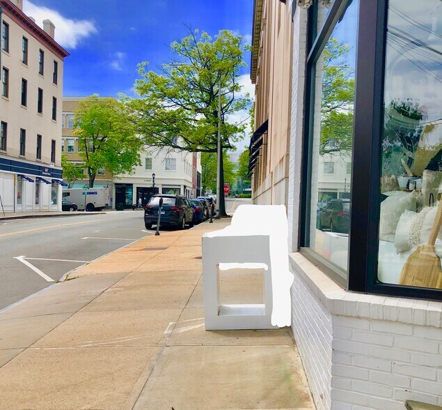 More Photos Of 23 Lewis St, Greenwich Office For Lease