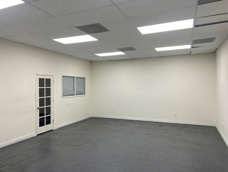 More Photos Of 177 Atlantic St, Pomona Warehouse For Sale