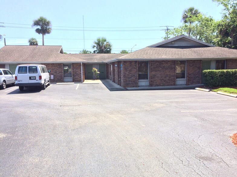 More Photos Of 1326 S Ridgewood Ave, Daytona Beach Office For Lease