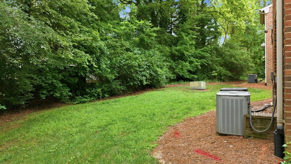 More Photos Of 4924 Windy Hill Dr, Raleigh Office For Lease