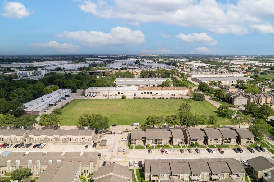 More Photos Of 232 Barren Springs Dr, Houston Land For Sale