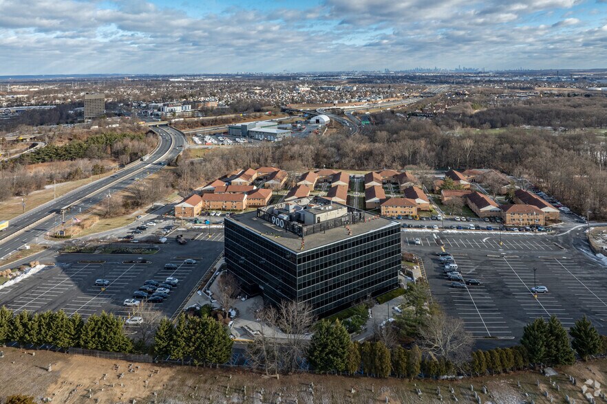 More Photos Of 900 US Highway 9 N, Woodbridge Office For Lease