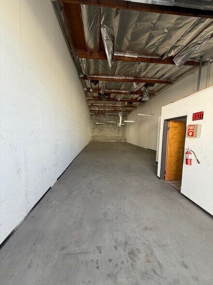 More Photos Of 12734 Branford St, Pacoima Warehouse For Sale