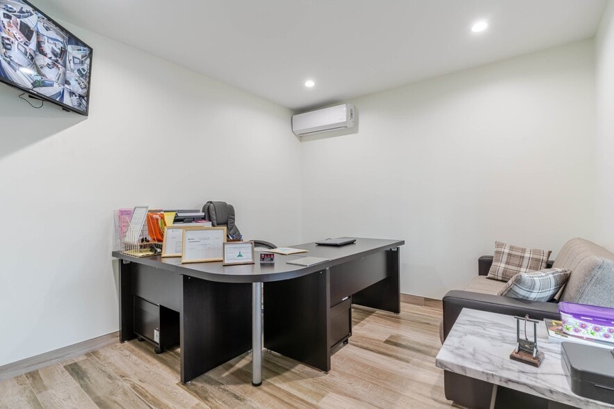 More Photos Of 11635-11637 Tuxford St, Sun Valley Warehouse For Sale