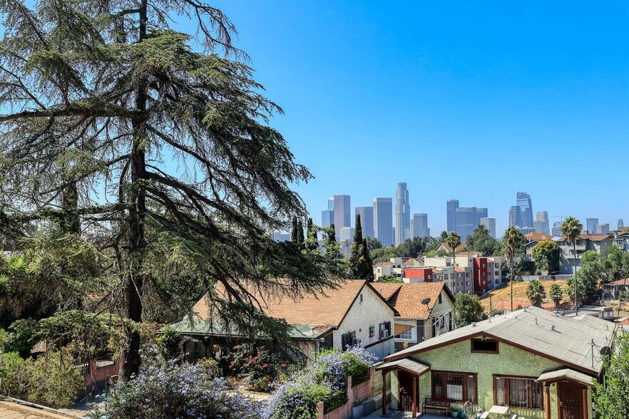 More Photos Of 1303 Lilac Terrace, Los Angeles Apartments For Sale