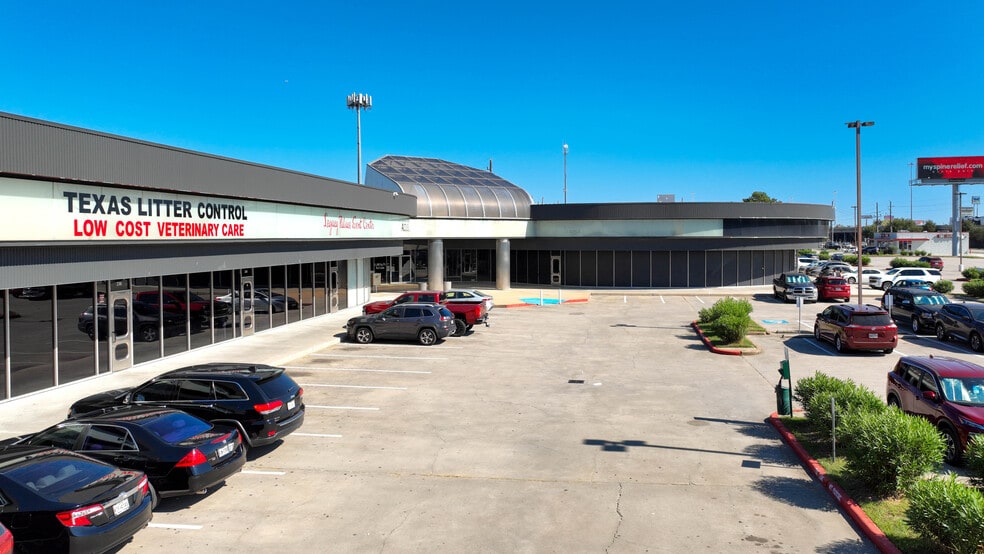 More Photos Of 19333 N US 59 Hwy, Humble Unknown For Lease