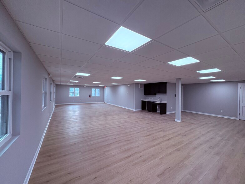 More Photos Of 408 Bethel Rd, Somers Point Office For Sale