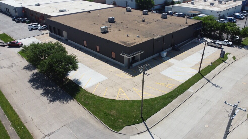 More Photos Of 3400 Royalty Row, Irving Distribution For Sale