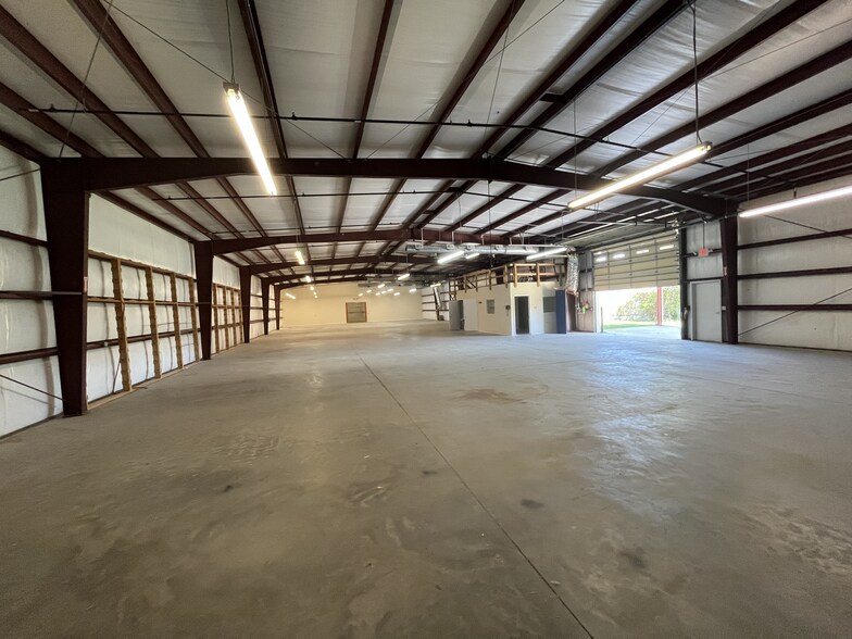 More Photos Of 3015 Bashor Rd, Conway Warehouse For Lease