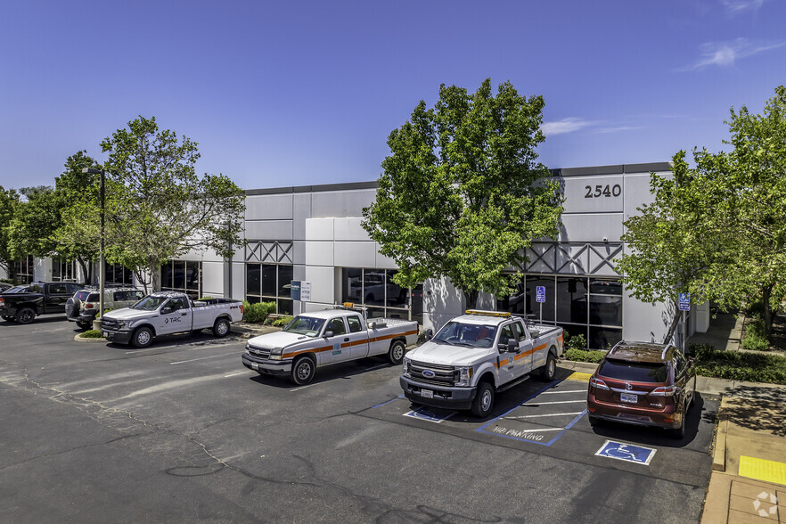 Primary Photo Of 2540 Warren Dr, Rocklin Flex For Lease