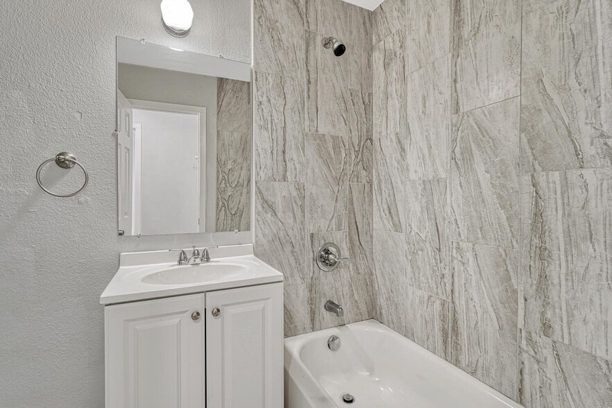 More Photos Of 1512-1518 S Corona Ave, Colorado Springs Apartments For Sale