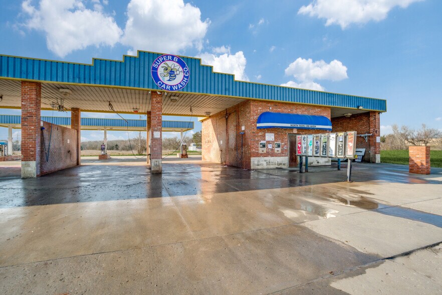 More Photos Of 317 W Princeton Dr, Princeton Carwash For Sale