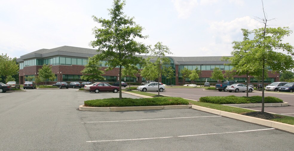 More Photos Of 11 Campus Blvd, Newtown Square Unknown For Lease