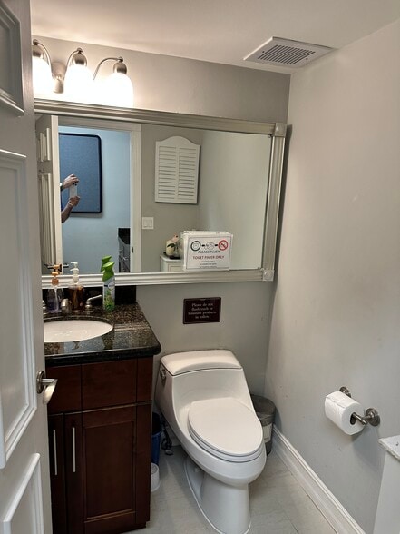 More Photos Of 1350 NE 56th St, Fort Lauderdale Office For Lease