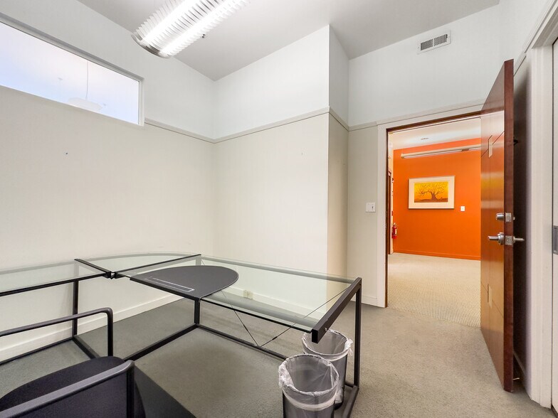 More Photos Of 1717-1719 Powell St, San Francisco Office For Sale