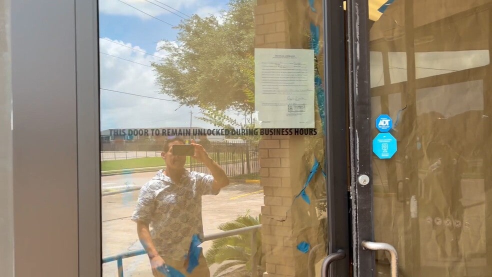 Primary Photo Of 6677 Rookin St, Houston Storefront Retail Office For Lease