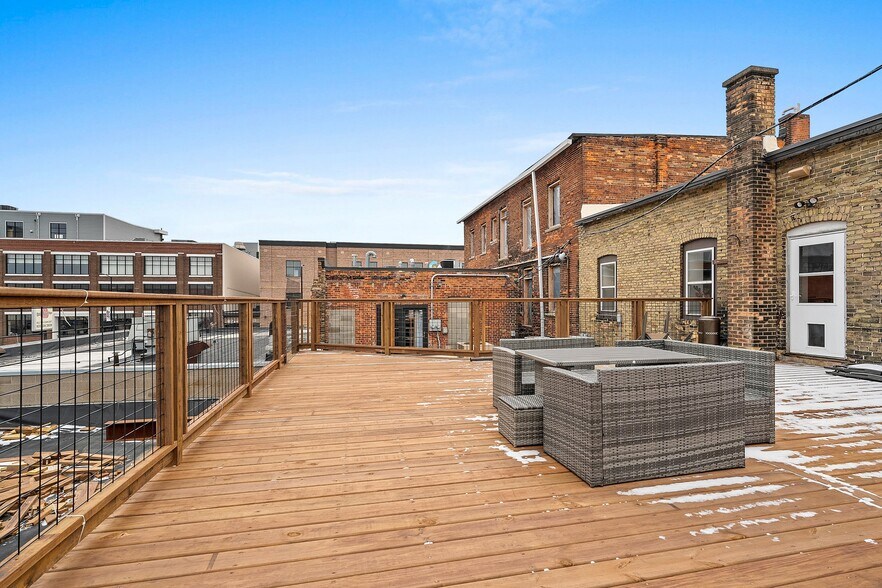 More Photos Of 408 Dousman St, Green Bay Storefront Retail Residential For Sale