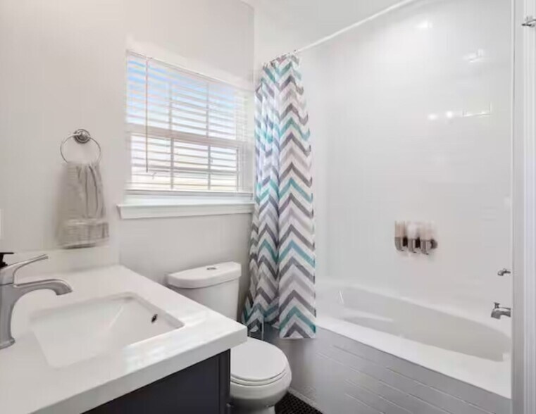 More Photos Of , New Orleans Multifamily For Sale