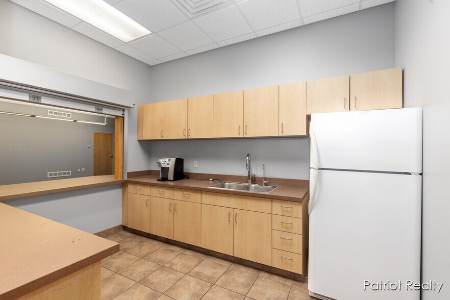 More Photos Of 75 Applewood Dr, Sparta General Retail For Sale