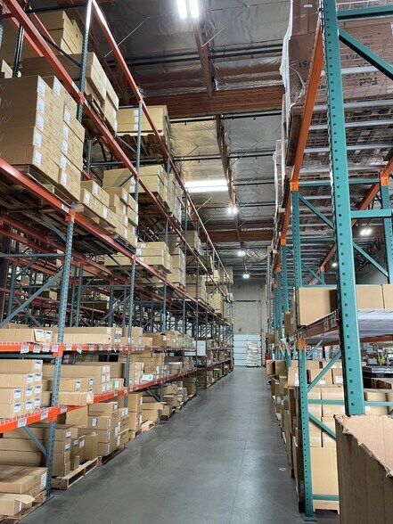 More Photos Of 4550 W Van Buren St, Phoenix Warehouse For Lease
