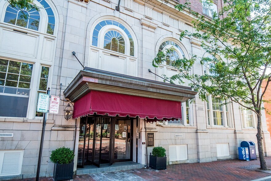 More Photos Of 500 Court Sq, Charlottesville Office Residential For Sale