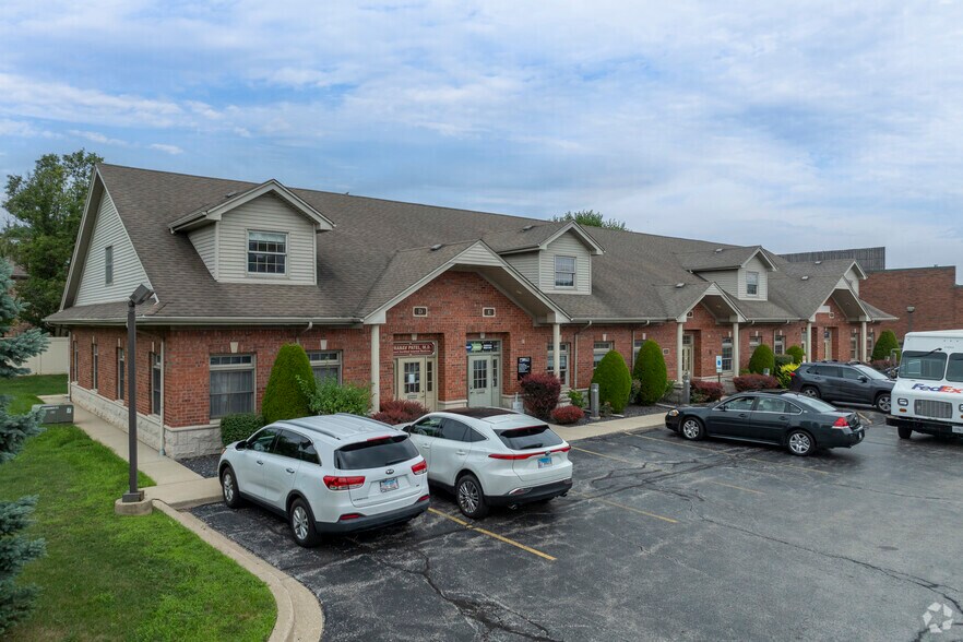 More Photos Of 12800 S Ridgeland Ave, Palos Heights Medical For Sale