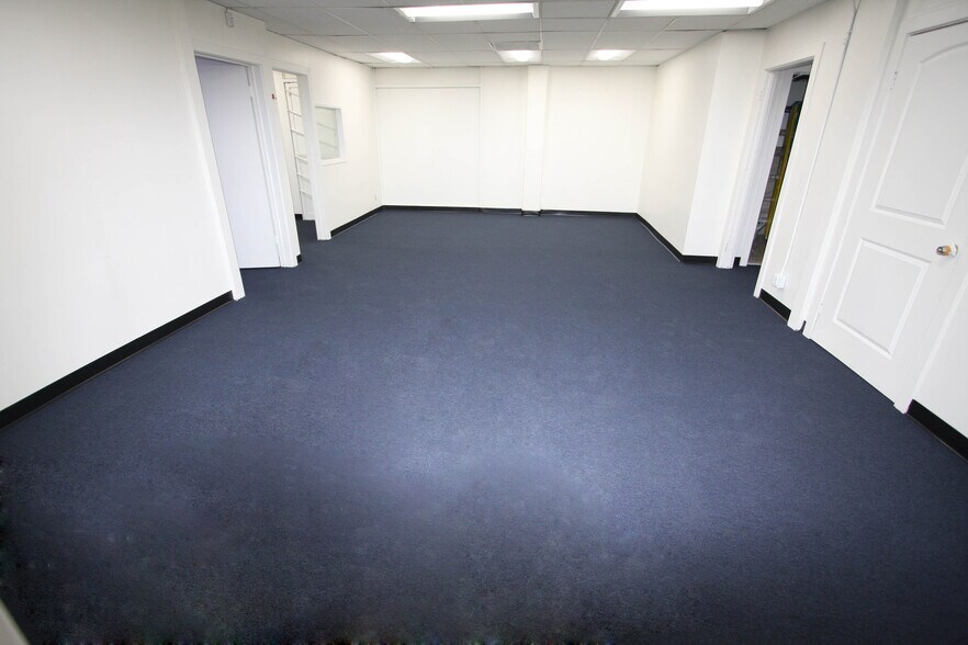 More Photos Of 1753 E 21st St, Los Angeles Warehouse For Lease