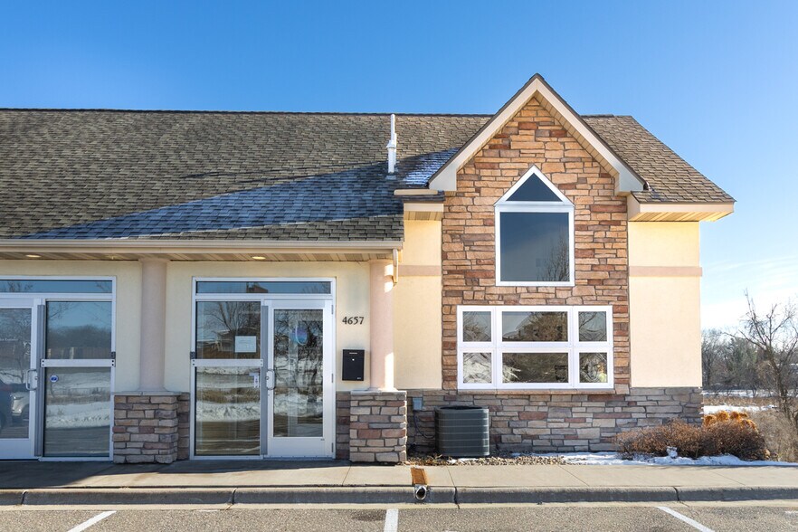 More Photos Of 4641-4671 White Bear Pky, White Bear Lake Office Residential For Sale